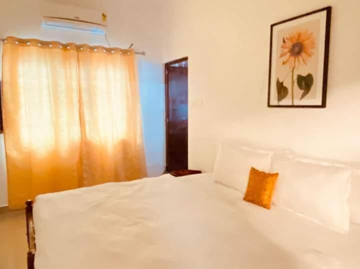 Fortis Rooms Kochi Bagian luar foto